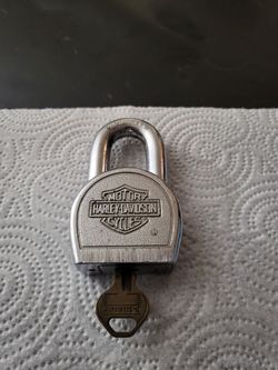 Pad lock