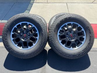 Toyota Tacoma Sequoia Land Cruiser Tundra 4Runner rims/tires 18” Falken AT 265/70/18