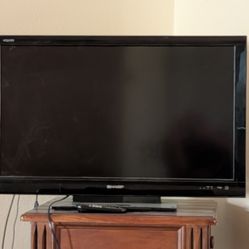 $70 obo Sharp" Aquos 40" LCD flat screen TV $70