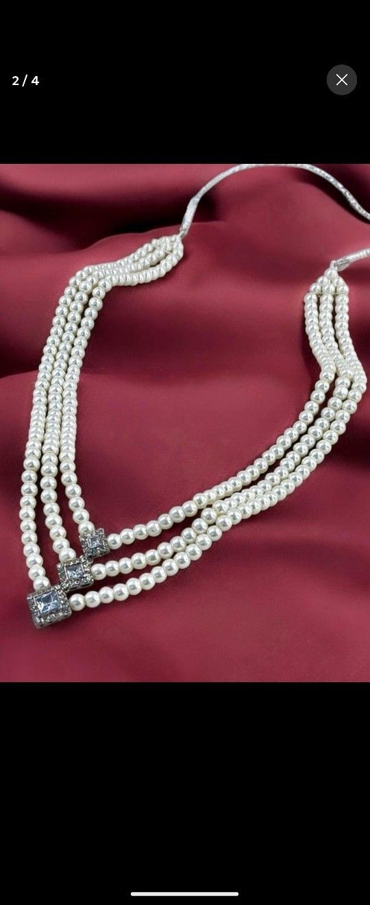 Women  Pearl Opera Necklace 