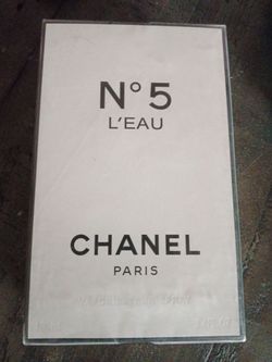Chanel No. 5 L'Eau Eau de Toilette Spray