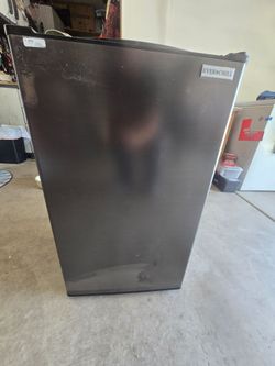 12V freezer/refrigerator for RV,OVERLANDING, VAN LIFE, CAMPING