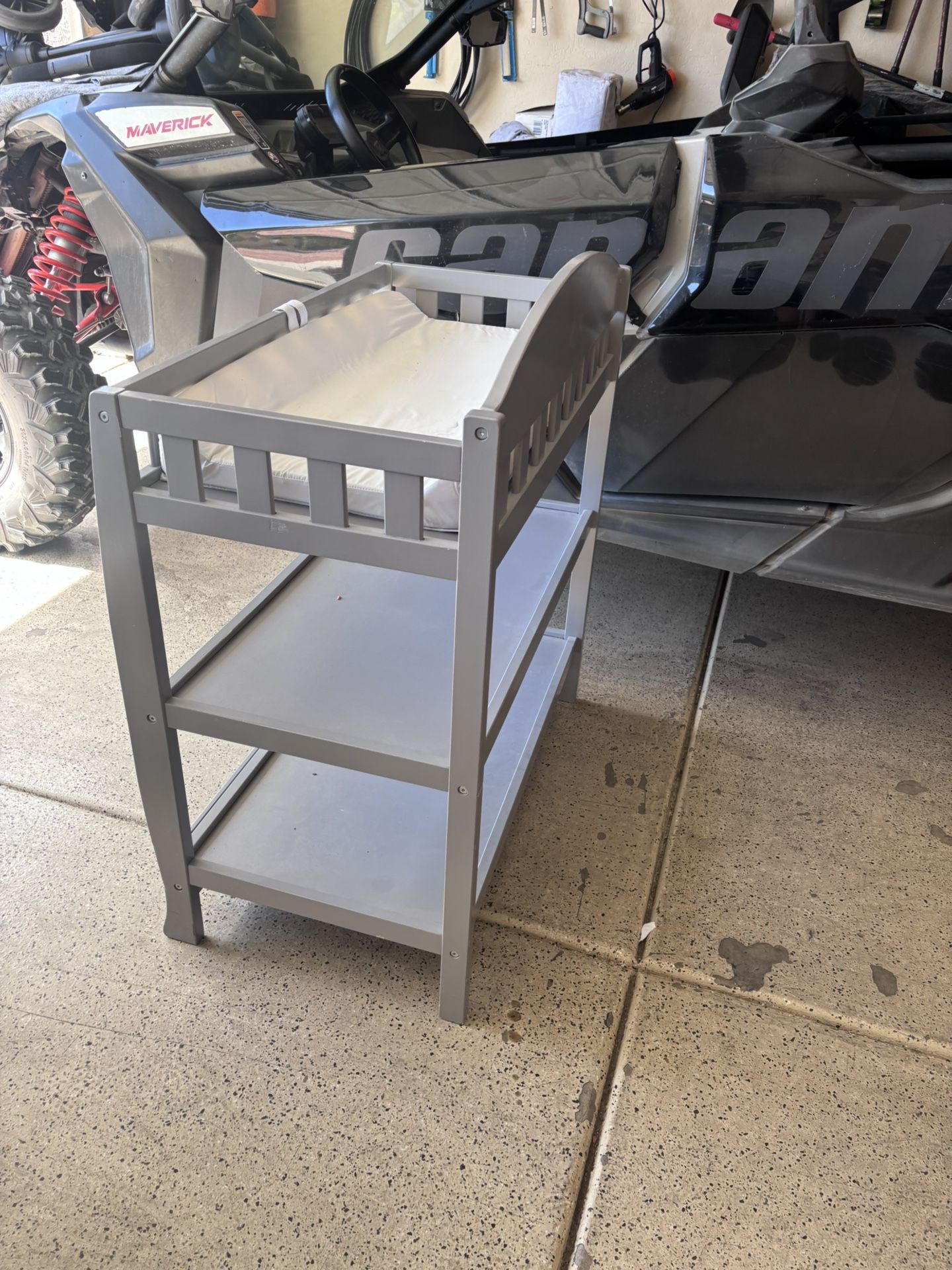 diaper changing table