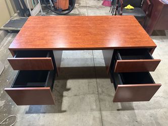 2 Beautiful Desks