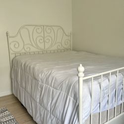 IKEA Bed Room Frame And Rooms To Go Mattress. 