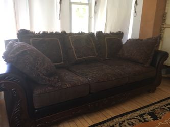 A very nice couch loveseat set
