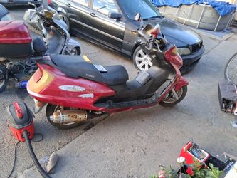150 tank scooter