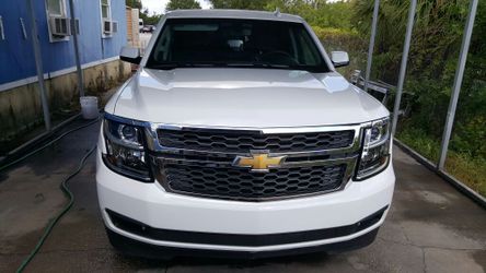 2016 Suburban limousine by Pinnacle