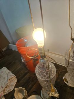 2 crystal lamps