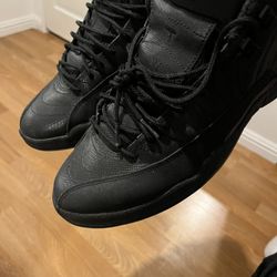 Air jordan 12 Retro Triple Black size 11