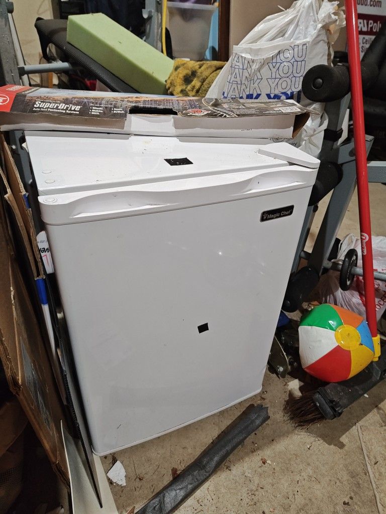 Mini Fridge
