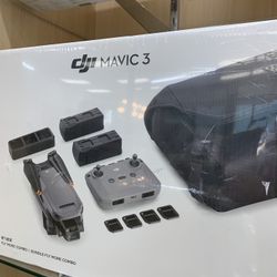 DJI Mavic 3 Flymore Combo