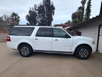 Ford Expedition EL White Full-Size SUV