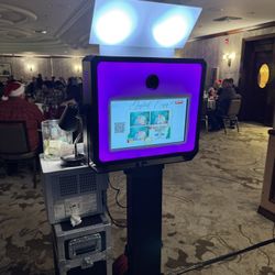 PhotoBooth Tower And Travel Cases And All Electronics. 