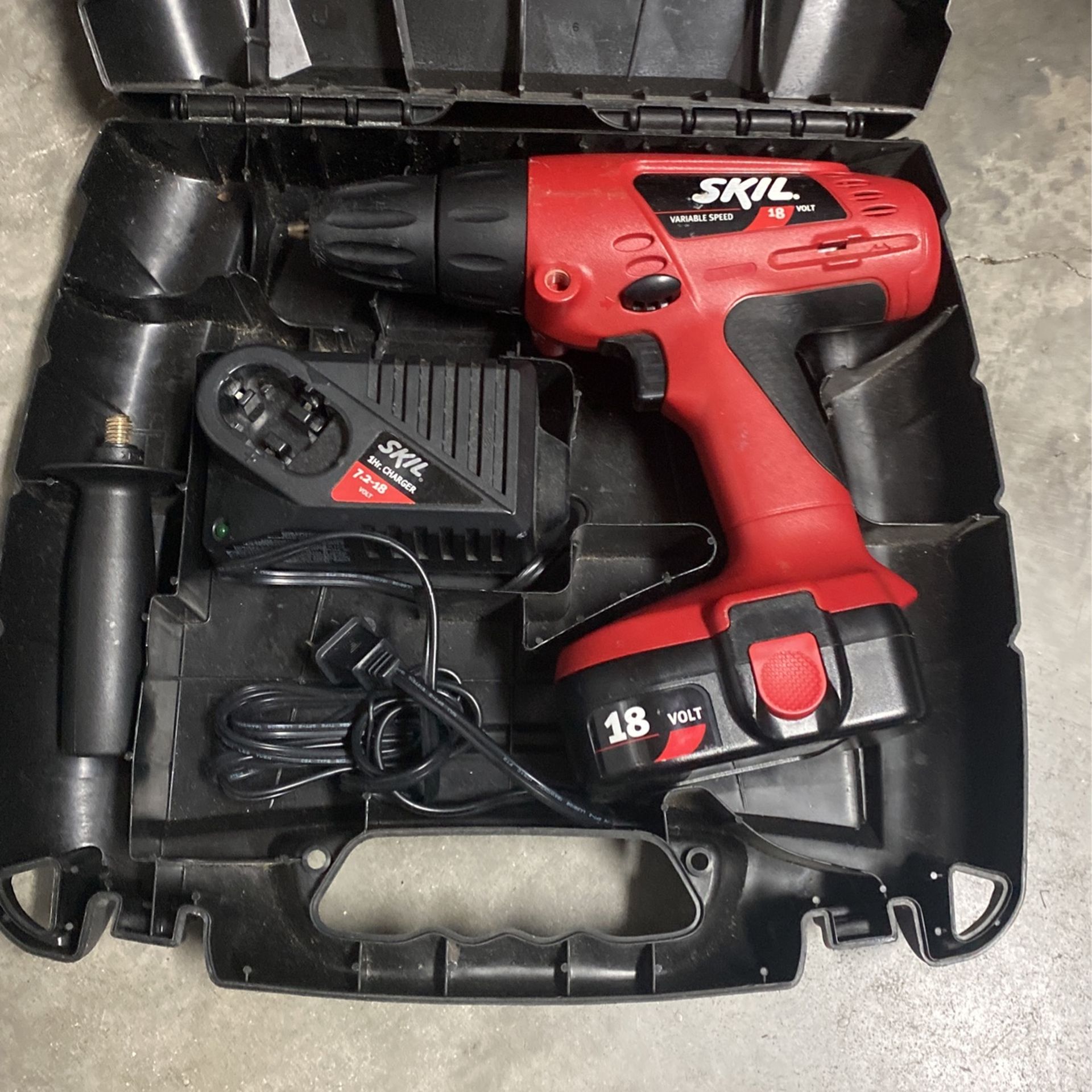 Skil Drill /Drive Kit 18v With Good Battery