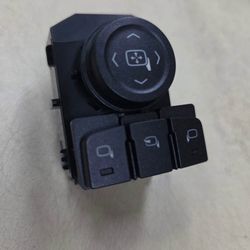 NEW OEM Factory 14-18Chevy Silverado Power Folding Switch/Button and GMC Sierra Power FoldingMirror