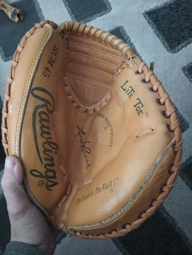 Rawlings RCM 45 Catchers Mitt
