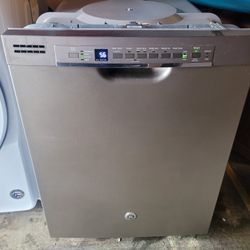 GE Under Counter Dishwasher 