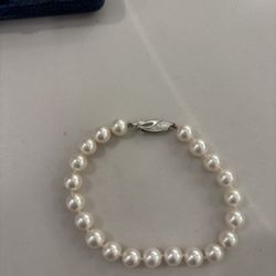 Mikimoto Pearl Bracelet 