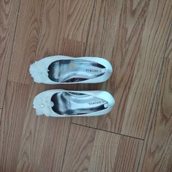 girl shoes with heel - (size 1)