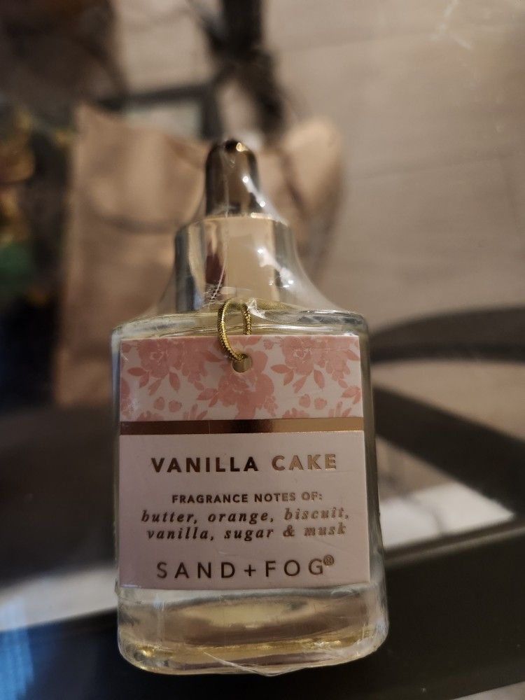 Vanilla Cake Sand And Fog 