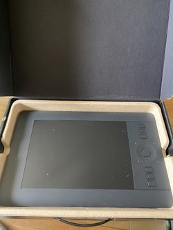 Intuos Pro Drawing Tablet