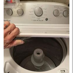 Like New Maytag Washer 