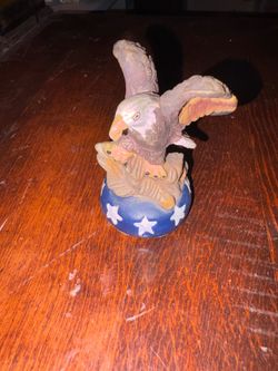 Bald Eagle Figurine (small)