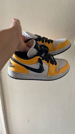 Woman Shoes 6.5 10$$ Pick Up In South Gate