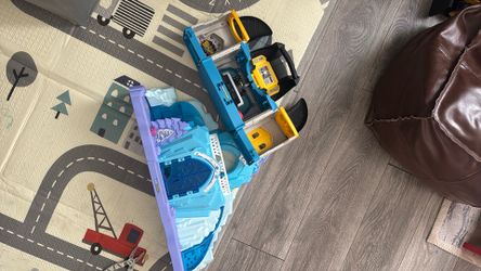 Little people toys frozen & batman