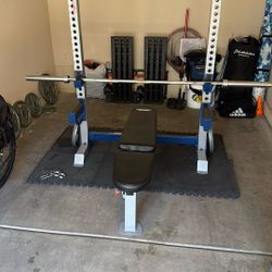 Weight Bench And Squat Rack 