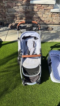 Mom push Stroller