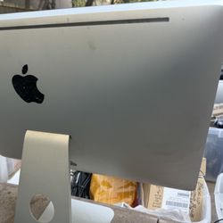 Apple computer