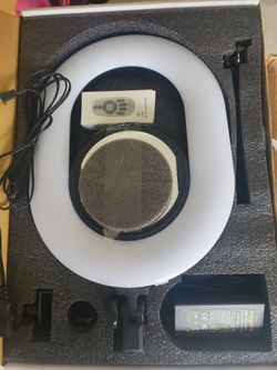 Kshioe Elliptical Ring Lamp With Tripod