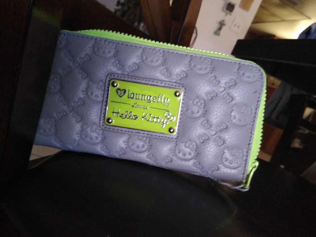 Hello Kitty Wallet Grey And Neon Green