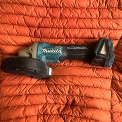Makita angle Grinder 