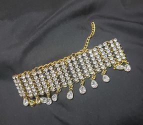💖 Lula's - BRAND NEW - Crystal Water Drop Rhinestone Choker Necklace