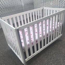 

baby crib

