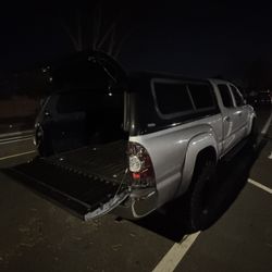 SnugTop Camper Shell Toyota Tacoma 6th