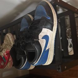 Nike shoes