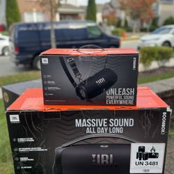 2 JBL speakers BoomBox3 & JBL xtreme