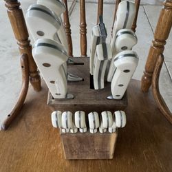 Pioneer Woman Knife Set