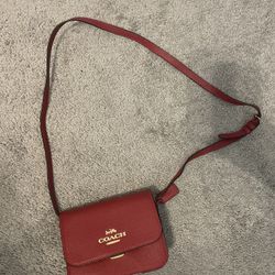 👜 Coach Mini Crossbody Bag 