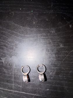 Vintage sterling silver earrings w/pink mother of pearl.