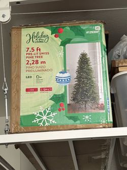 Prelit Swiss pine artificial tree- 7.5ft