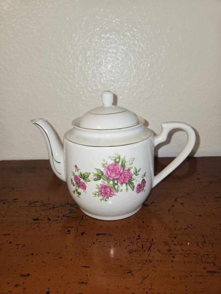 Tea Pot Gold Trim With Pink/Red Flowers, Green Leaves Made in China