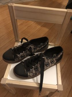 Michael kors new womans sneakers size 9