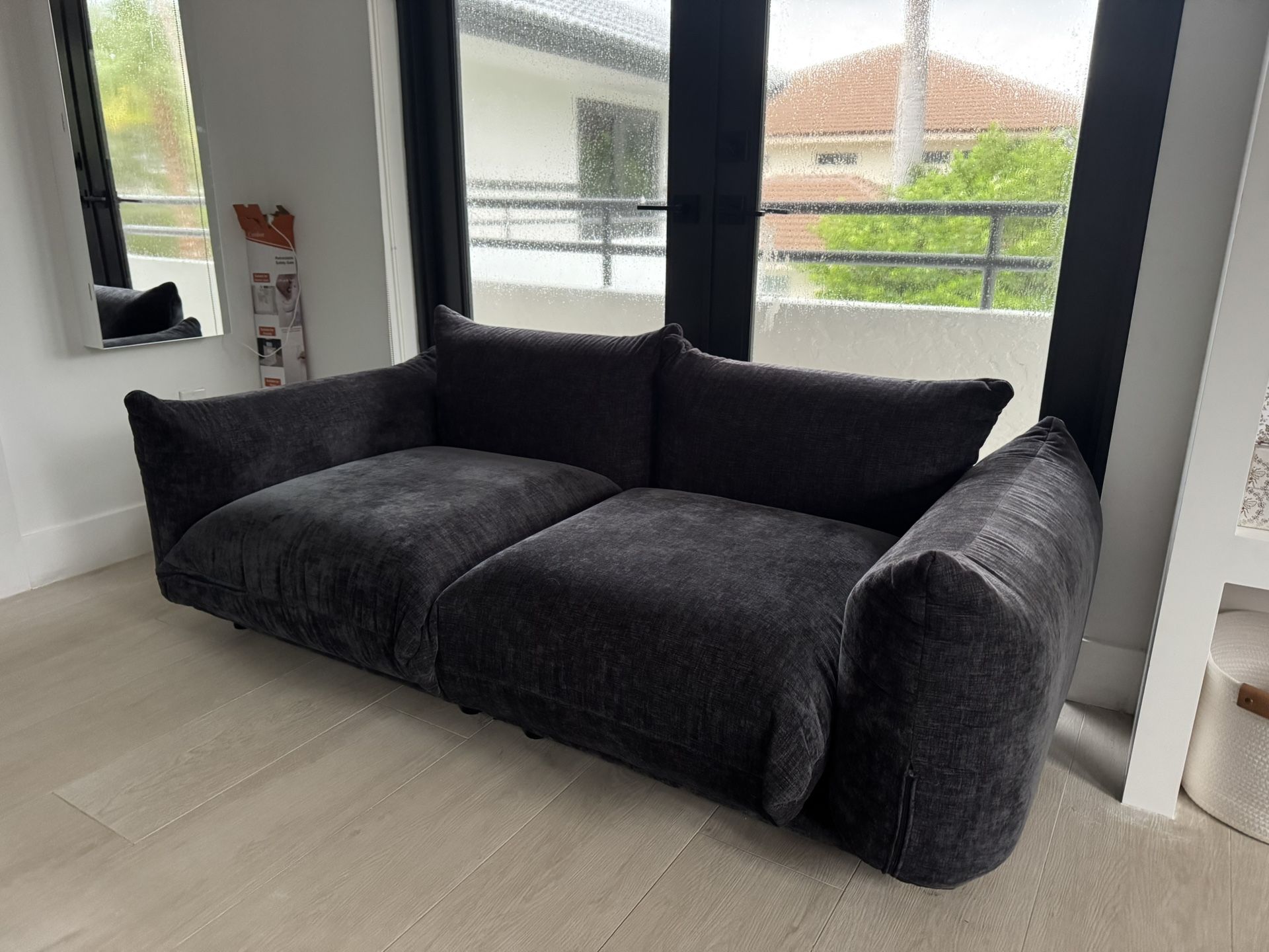 BuotiqHom 77-in Modern Black Chenille 2 -seater Loveseat
