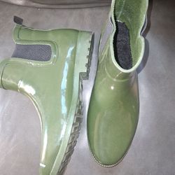 Boots sz 10