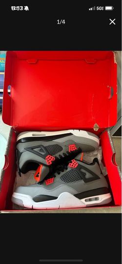 Jordan 4s